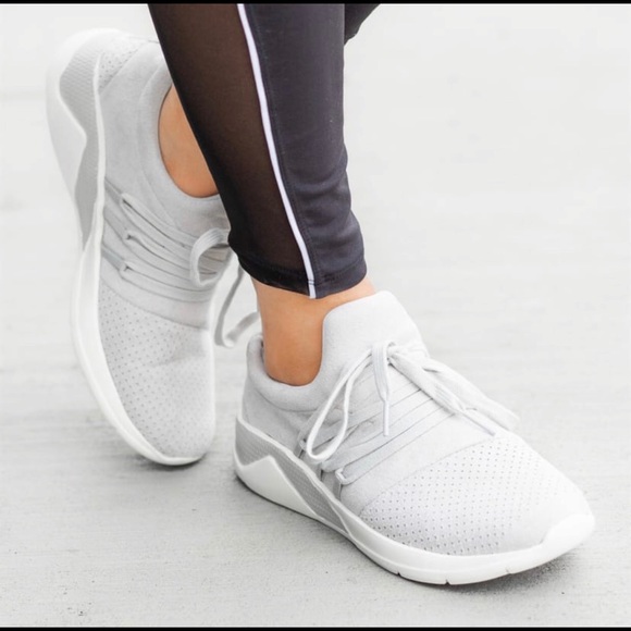 Women Trendy Mixed suede sneakers - Picture 2 of 6